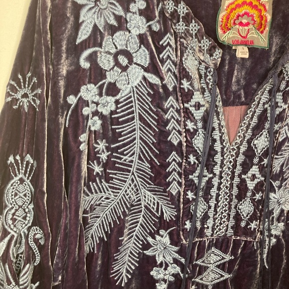 Johnny Was Dylan Velvet Double-tassel Blouse In Iridescent Blue - RARE - Small - Picture 7 of 16